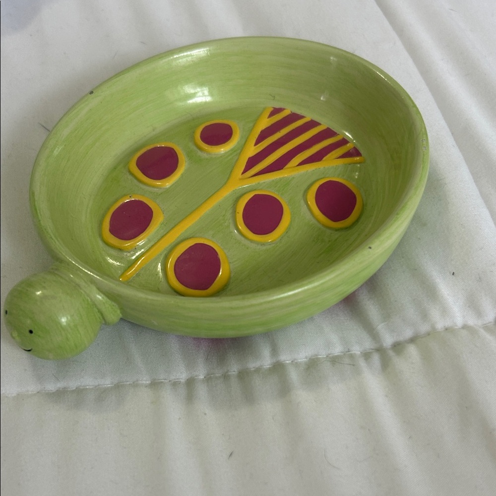 Pottery Barn Kids turtle shaped soap dish, 2008 Green and Pink